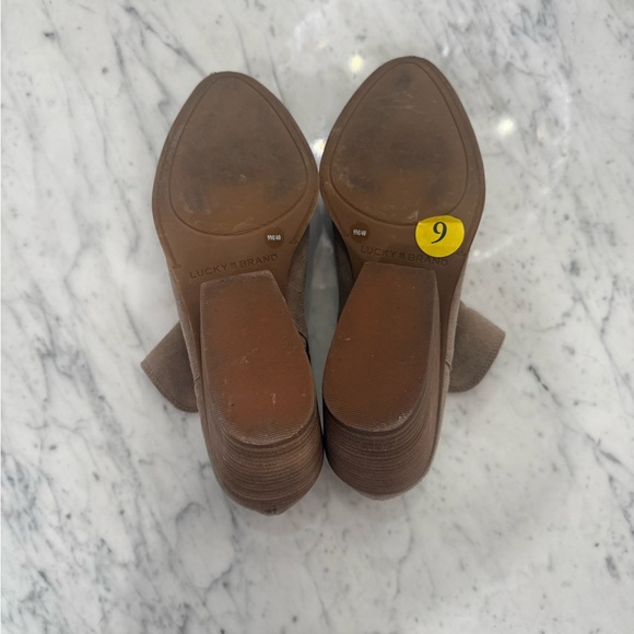 EXCELLENT Lucky Brand Leather Suede Tan Women’s Ankle Boot Size 9 - Picture 6 of 8